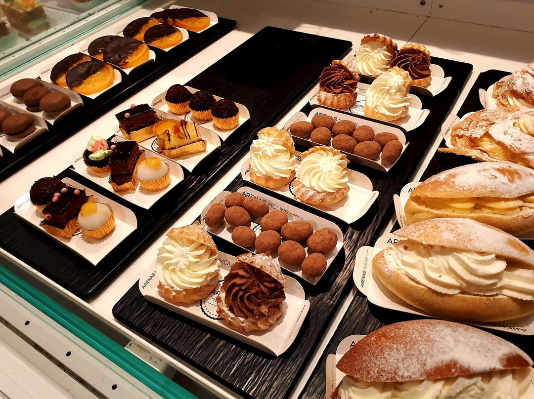 Forn Y Pastisseria Arenas Molins