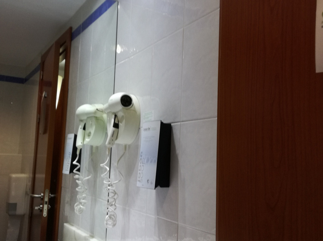 马德里钟楼阿尔卡拉德埃纳雷斯酒店主图