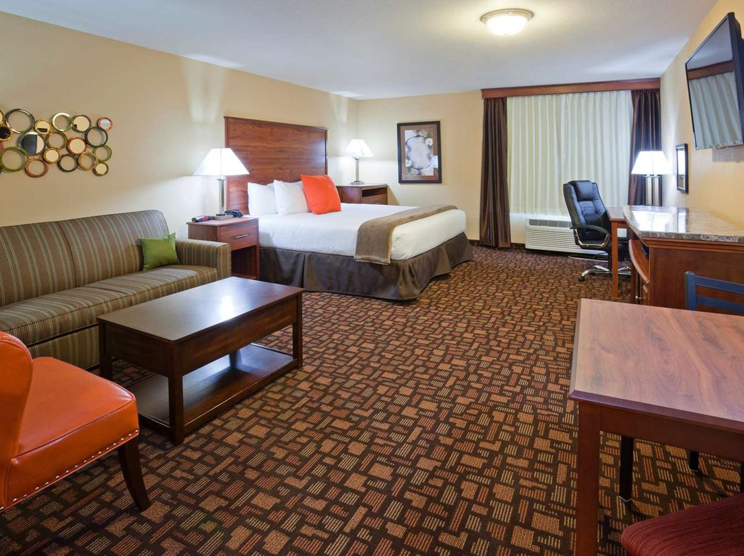 Grand Forks Lodge & Suites主图