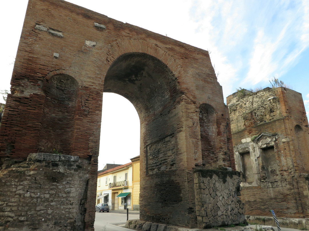 Arco di Adriano景点图片