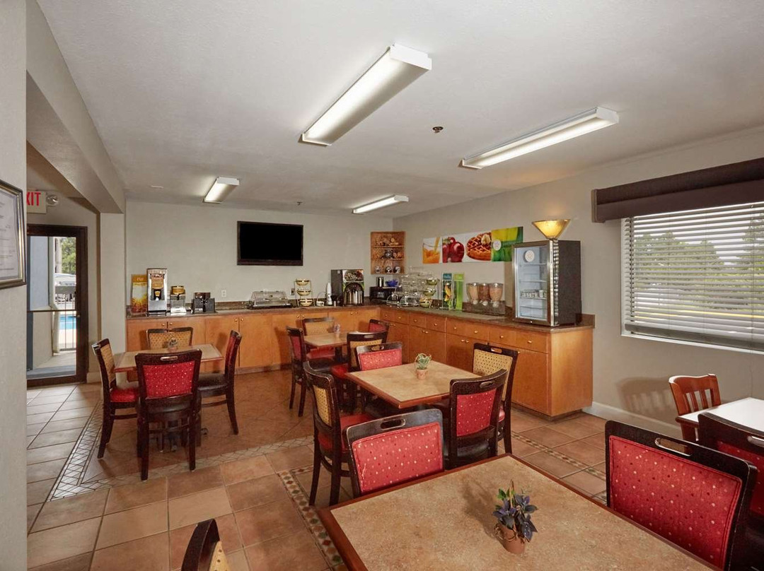 Quality Inn At Fort Eisenhower主图