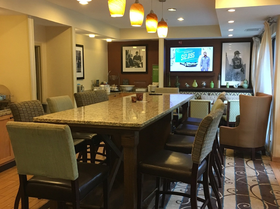 Hampton Inn Zanesville主图