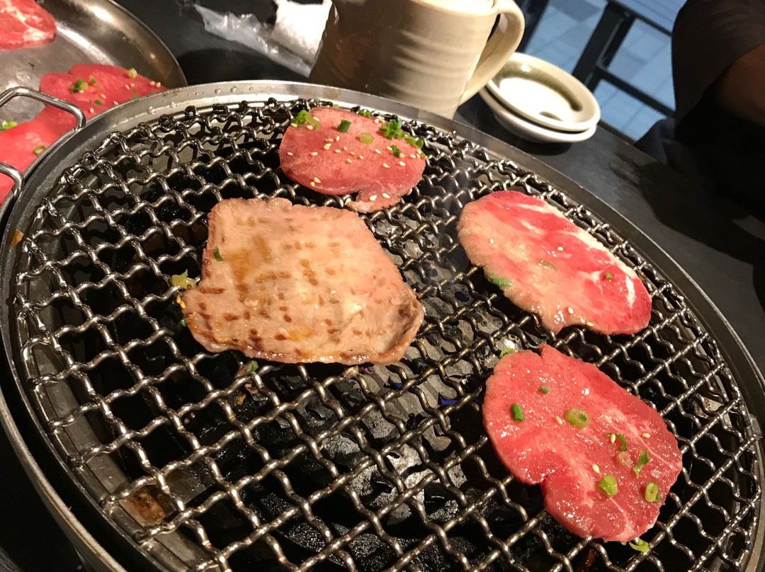 味ん味ん 稲城若葉台店