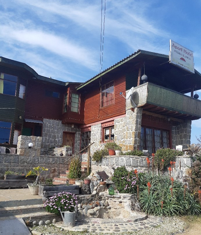 Cabanas Piedra Blanca
