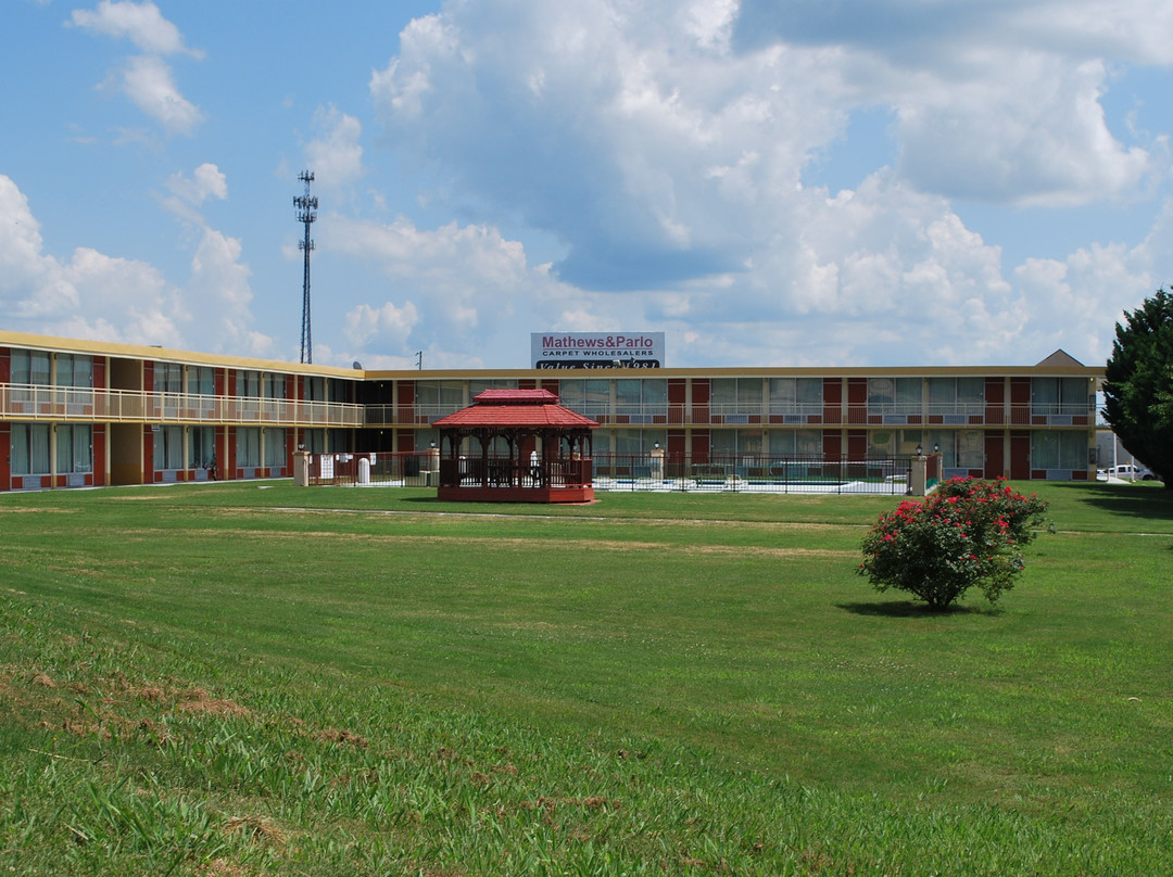Econo Lodge Calhoun主图