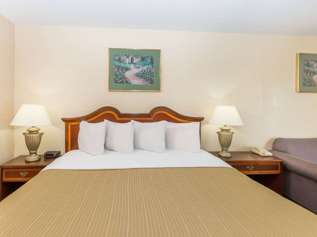 Days Inn By Wyndham Grand Island I-80主图