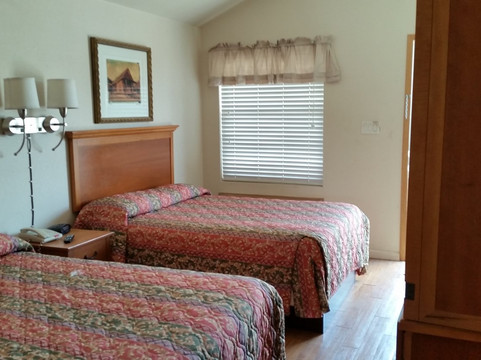 花园旅馆套房主图