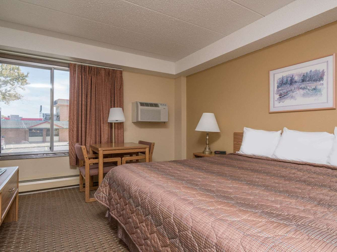 Super 8 by Wyndham Owatonna主图