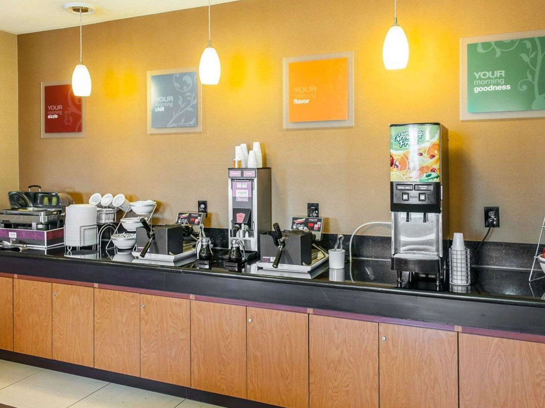 Spark By Hilton Indianapolis Northeast Fishers主图