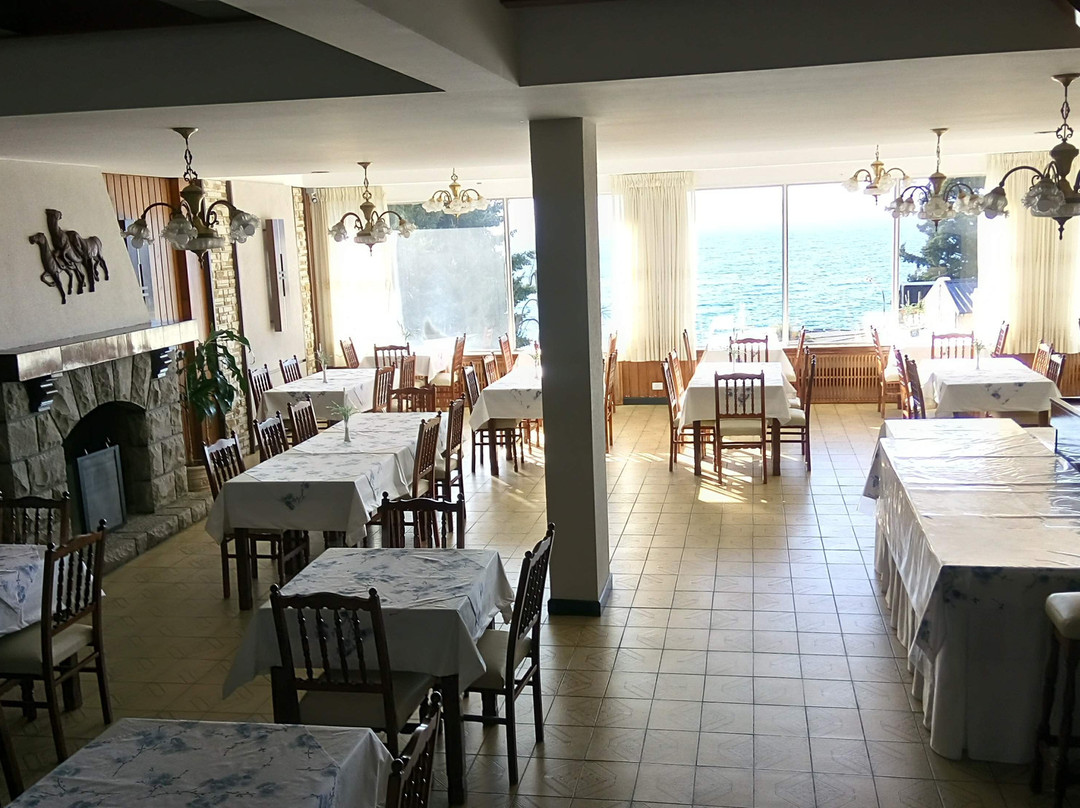 巴里洛切凯煌酒店主图