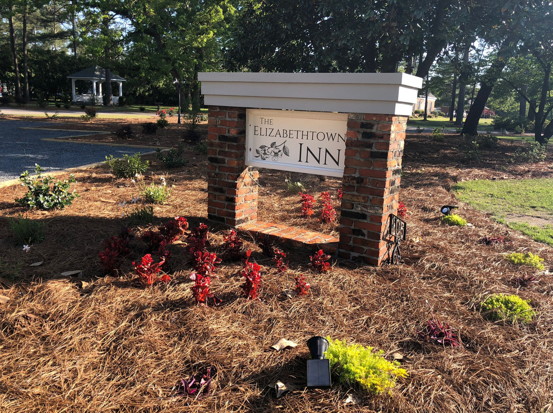 The Elizabethtown Inn主图