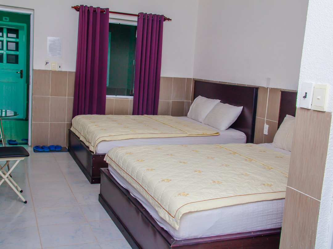 Motel Gia Bao