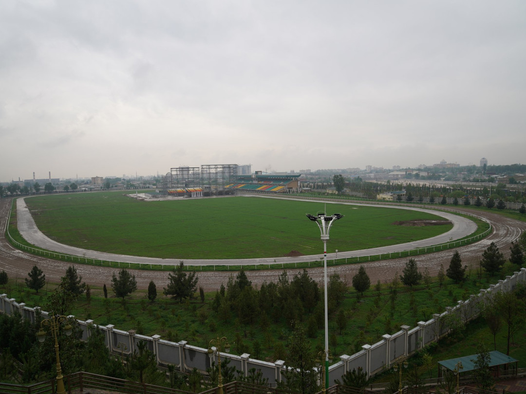 Kanchoch旅游景点-Pamir Stadium