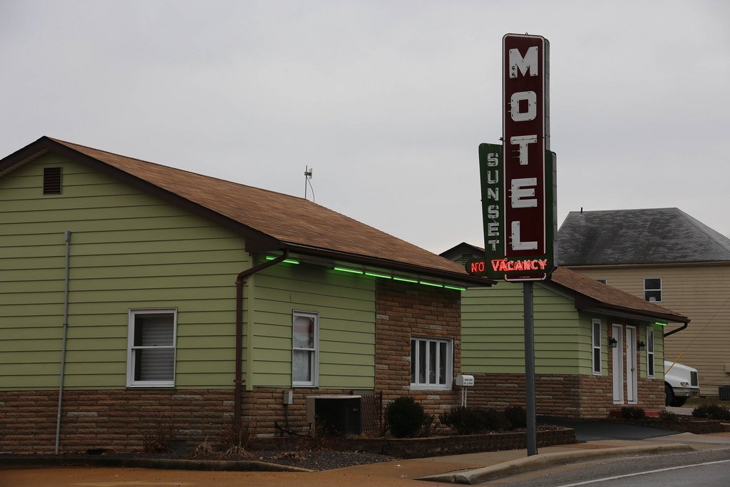 Sunset Motel-官方