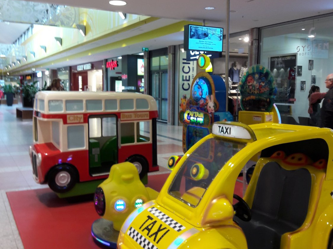 DEZ Einkaufszentrum-卡塞尔行政区必去景点