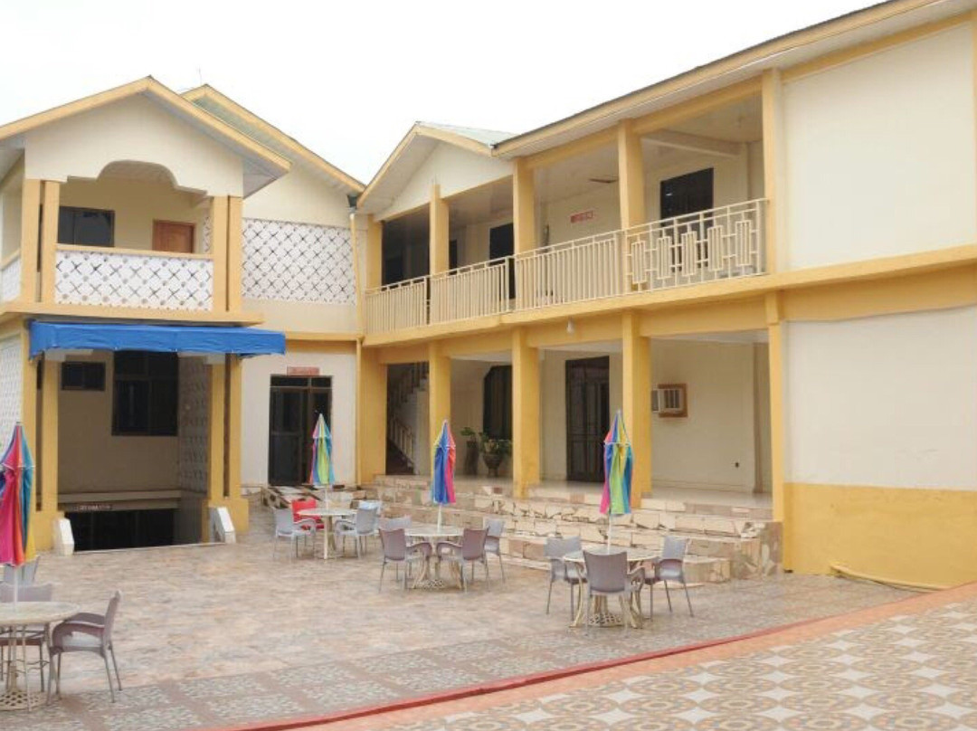 Glamossay Hotel主图