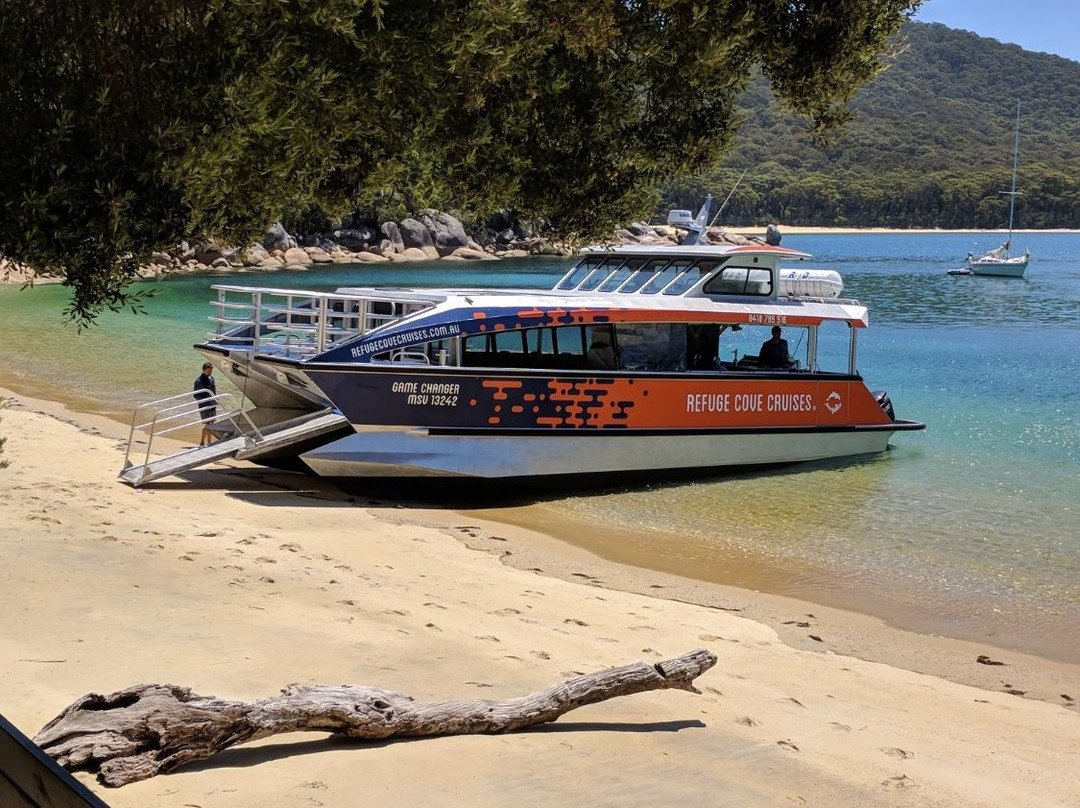 Refuge Cove Cruises-Port Welshpool必去景点