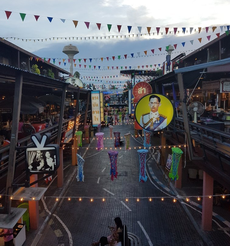 The Beach Village主图