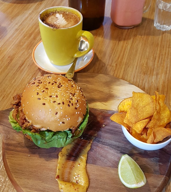 Linger Patisserie Cafe