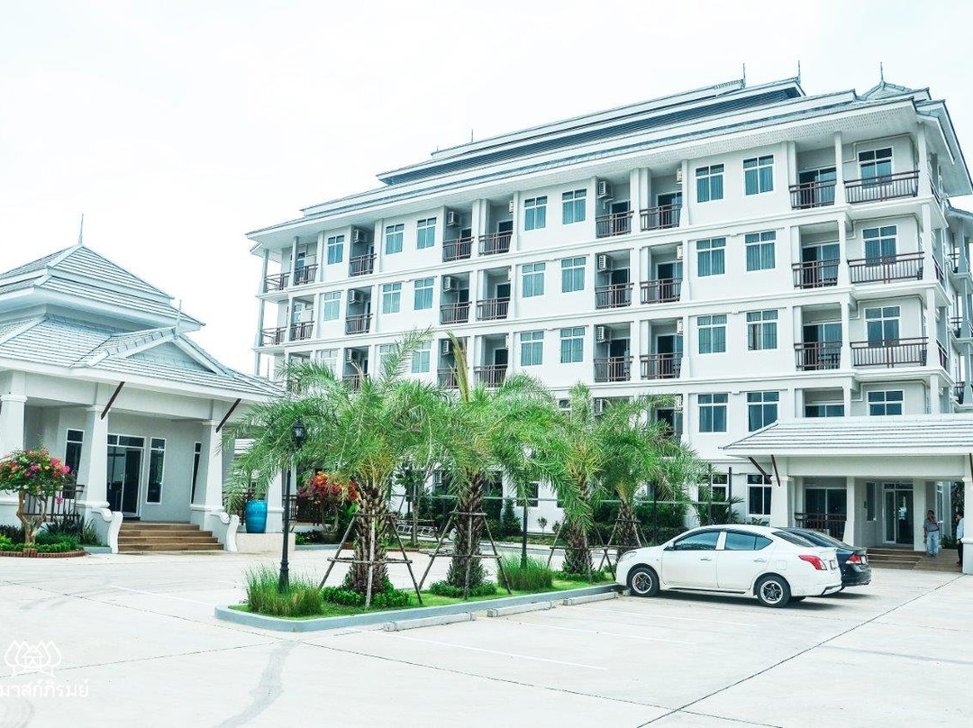 Sukkhamas Pirom Hotel主图