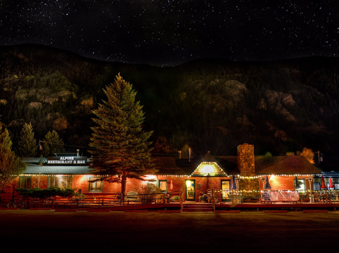 Empire餐馆和美食-The Alpine Restaurant & Bar