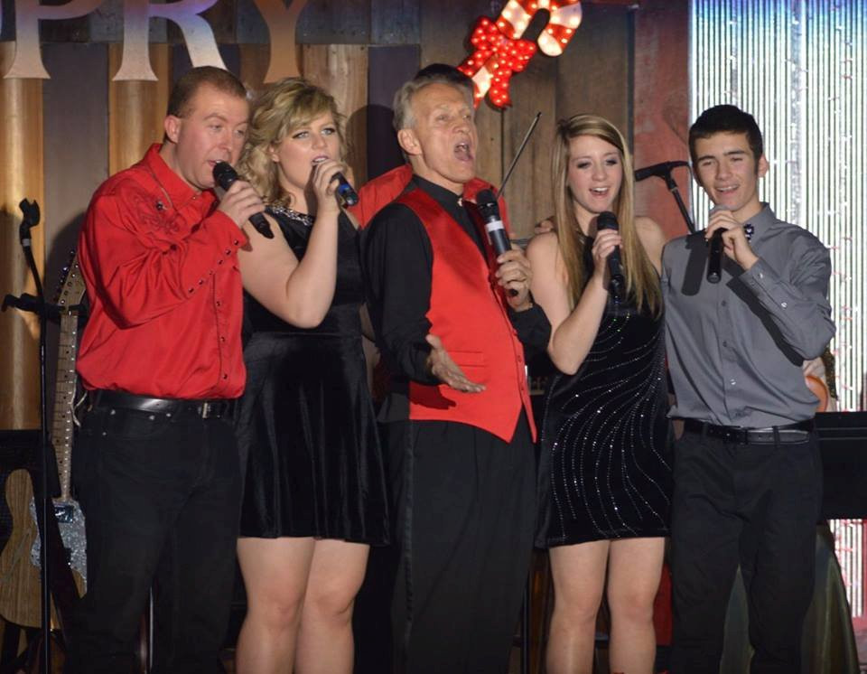 Kentucky Opry Theatre-Benton必去景点