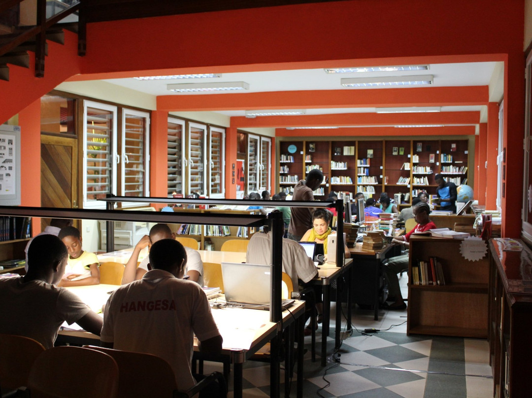 Centro Cultural de España en Malabo-马拉博必去景点