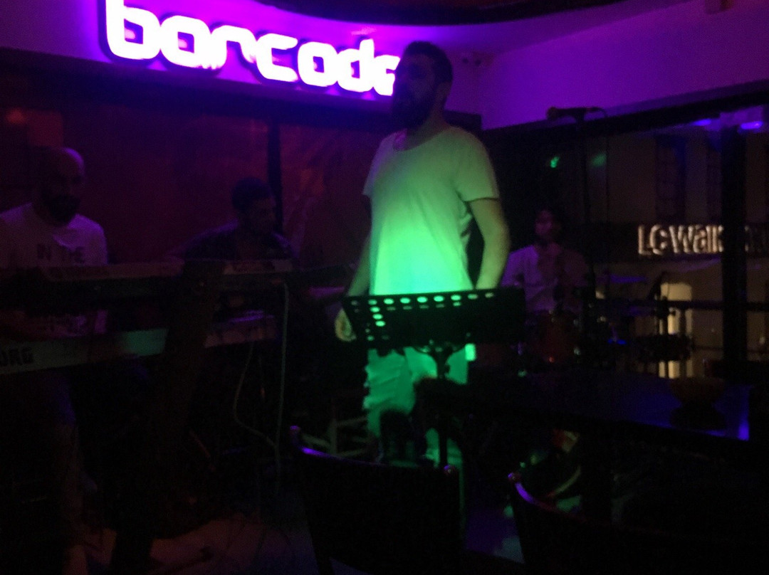 Barcode Bar-切什梅必去景点