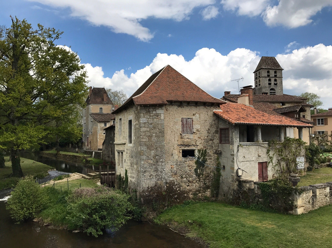 Corgnac-sur-l'Isle旅游攻略图片