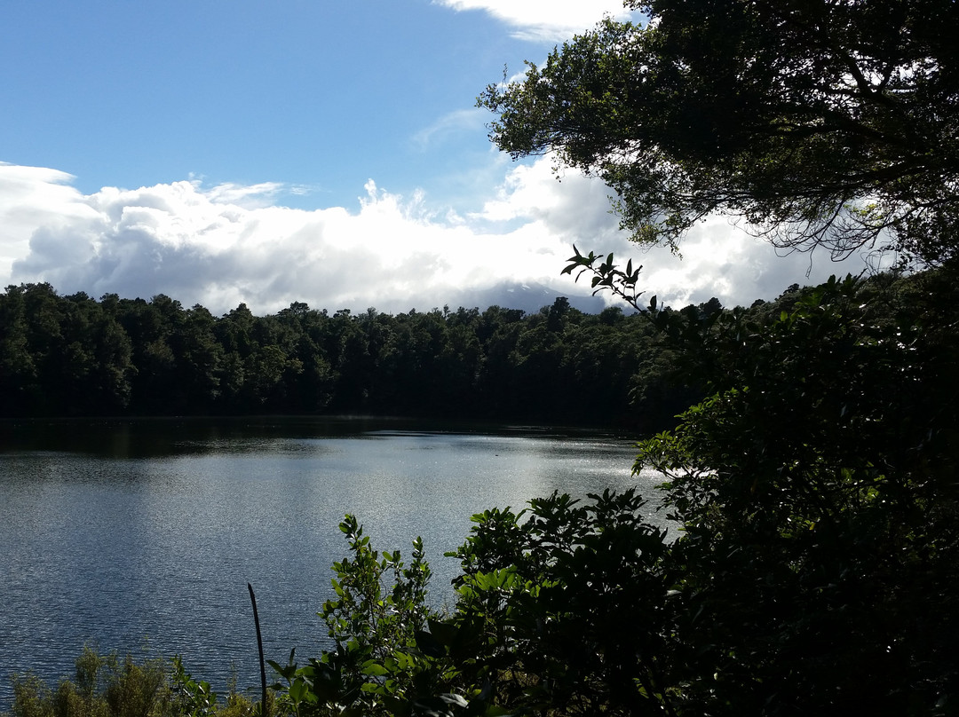 Lake Rotokura景点图片