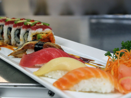 Fuji Hana Sushi Bar & Grill