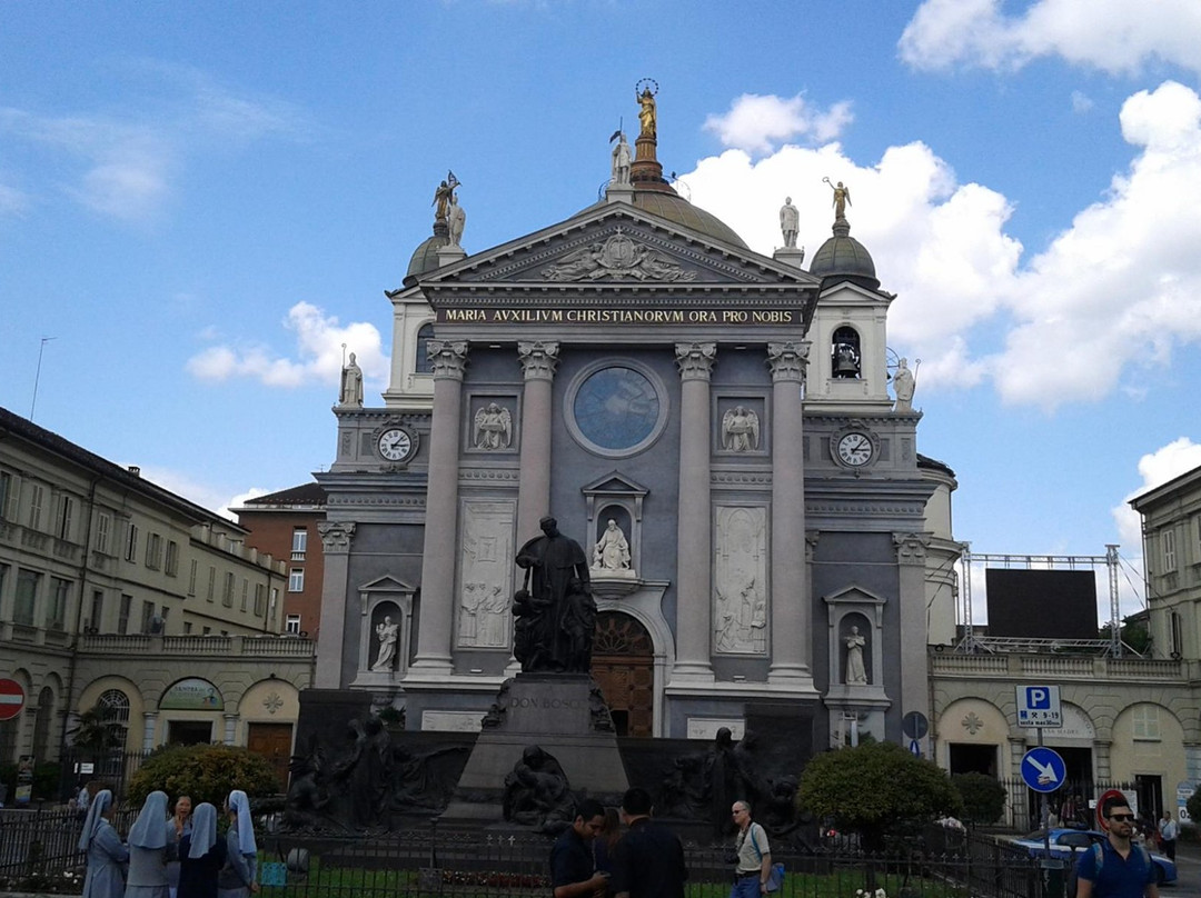 Grosso旅游景点-Monumento a San Giovanni Bosco