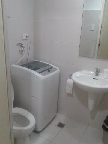 马尼拉IECASA海边酒店式公寓-浴室