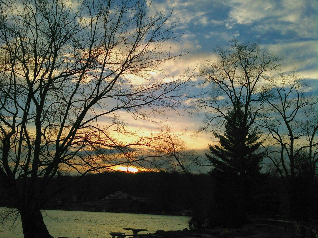 Mahopac Lake景点图片