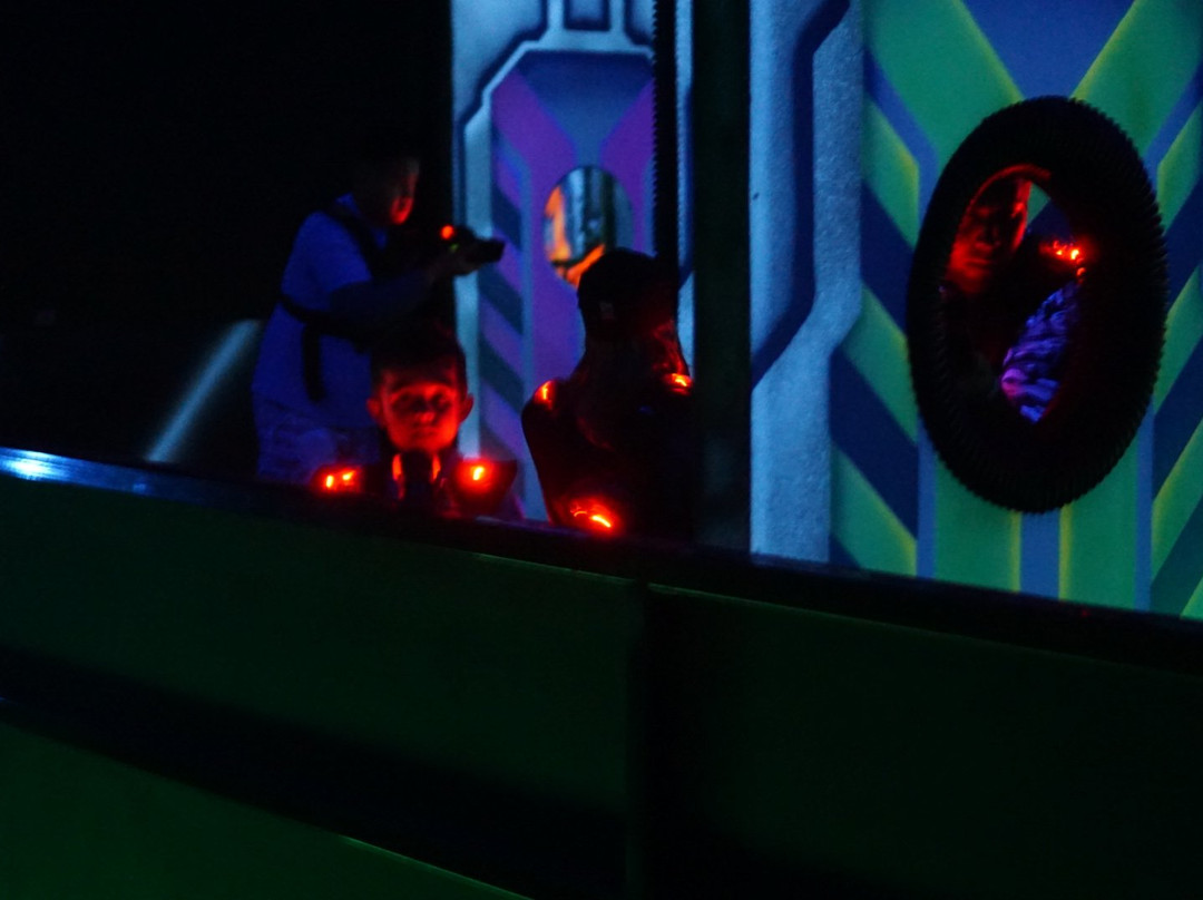 Main Event Hoffman Estates-霍夫曼庄园必去景点