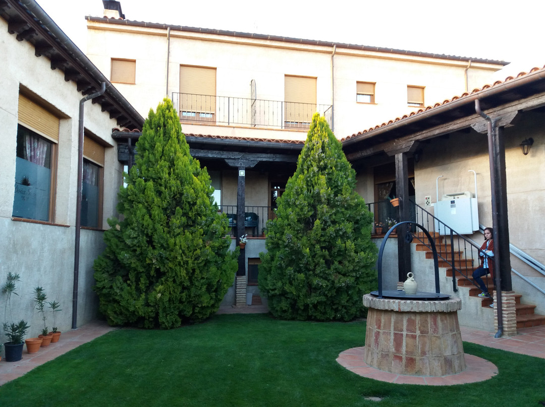 多娜伊内斯乡村酒店