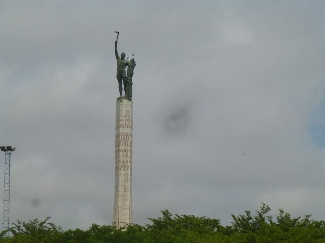 Etoile Rouge-科多努必去景点