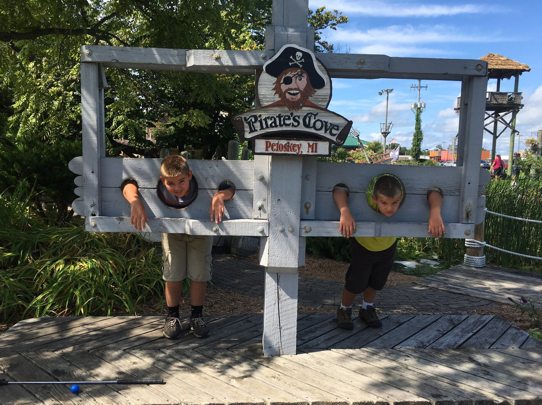 Pirate's Cove Adventure Golf景点图片