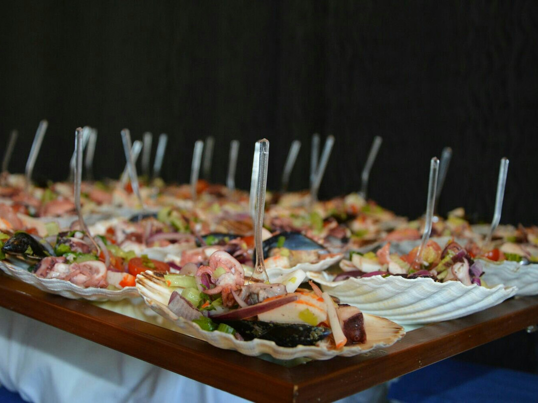 Tresnuraghes餐馆和美食-Ristorante Pizzaria St. Lucia da Angelino