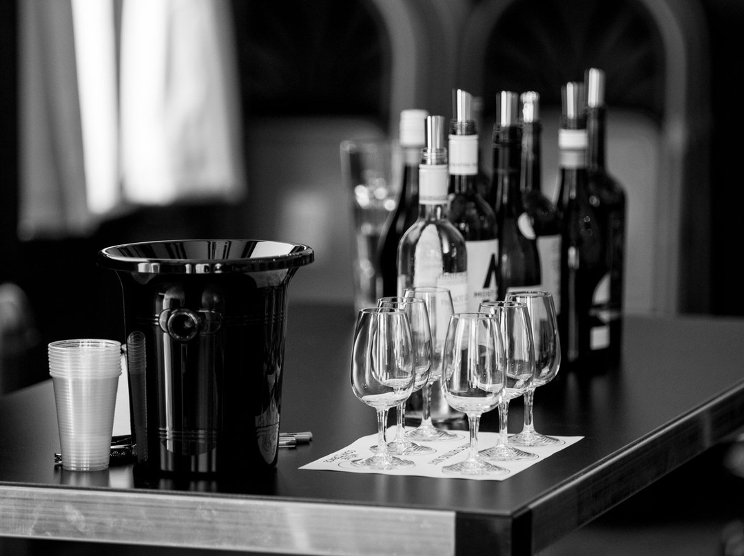 Wine Confidence-Epsom必去景点