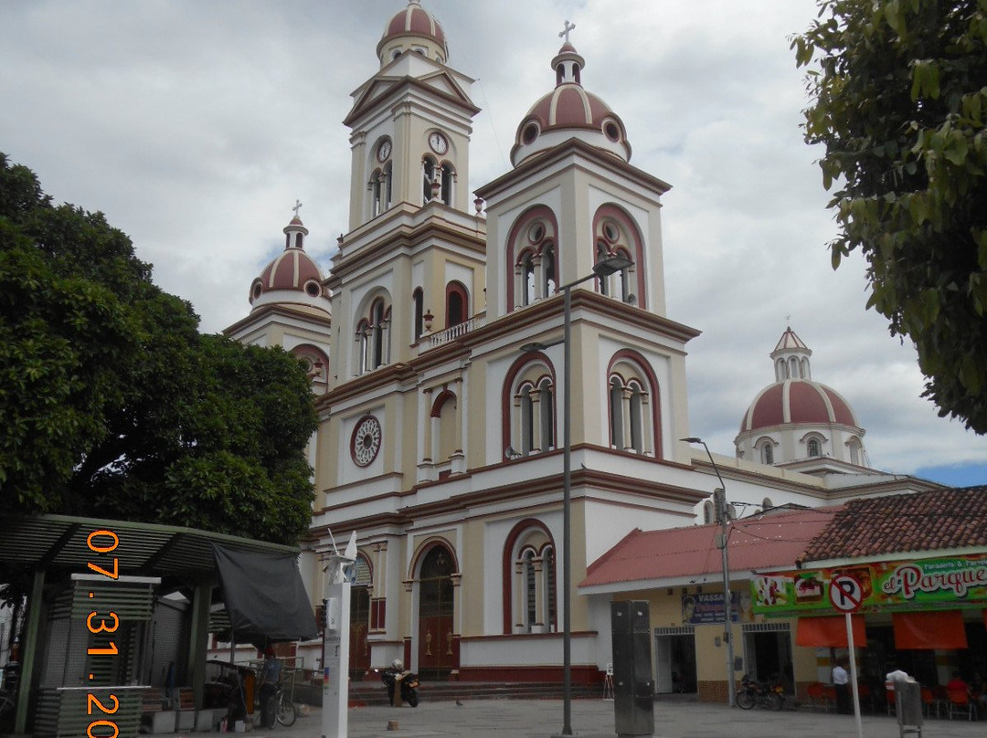 Catedral de Nuestra Señora del Rosario-Espinal必去景点