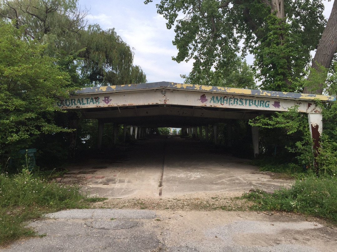 Bois Blanc Island Lighthouse & Blockhouse-阿默斯特堡必去景点