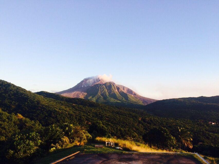 Montserrat Jolly Up Tours-Jolly Harbour必去景点