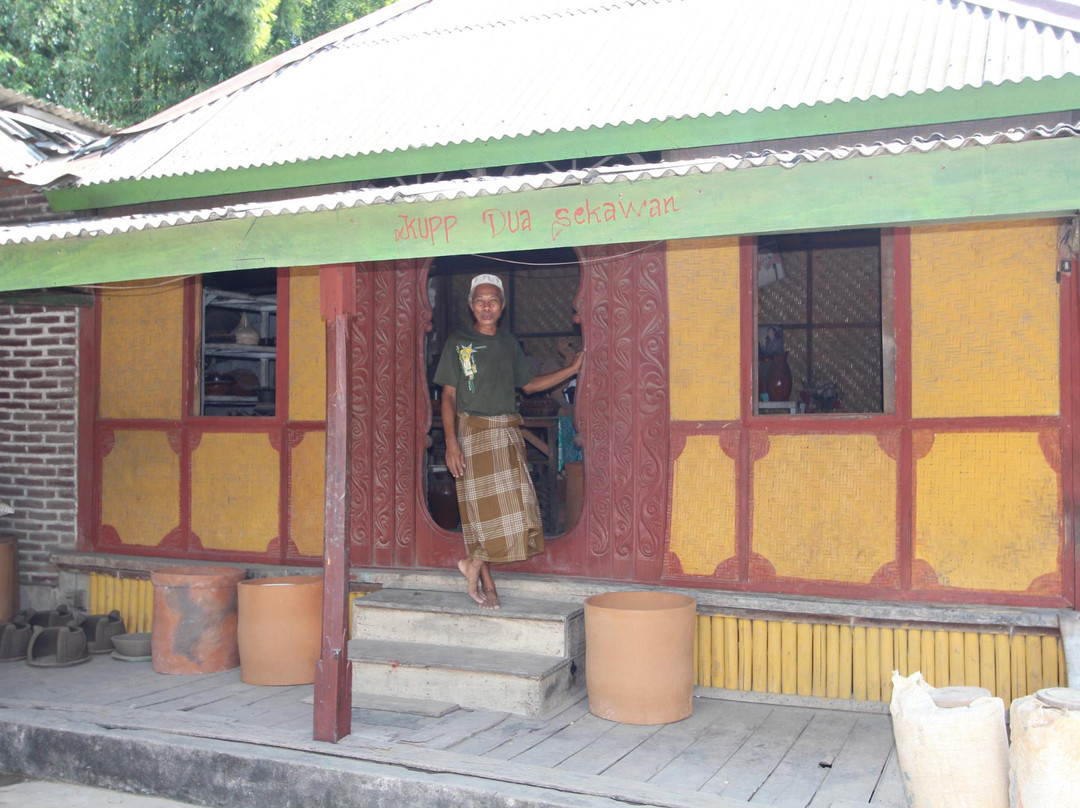 Selong Belanak旅游景点-Penujak Pottery Village