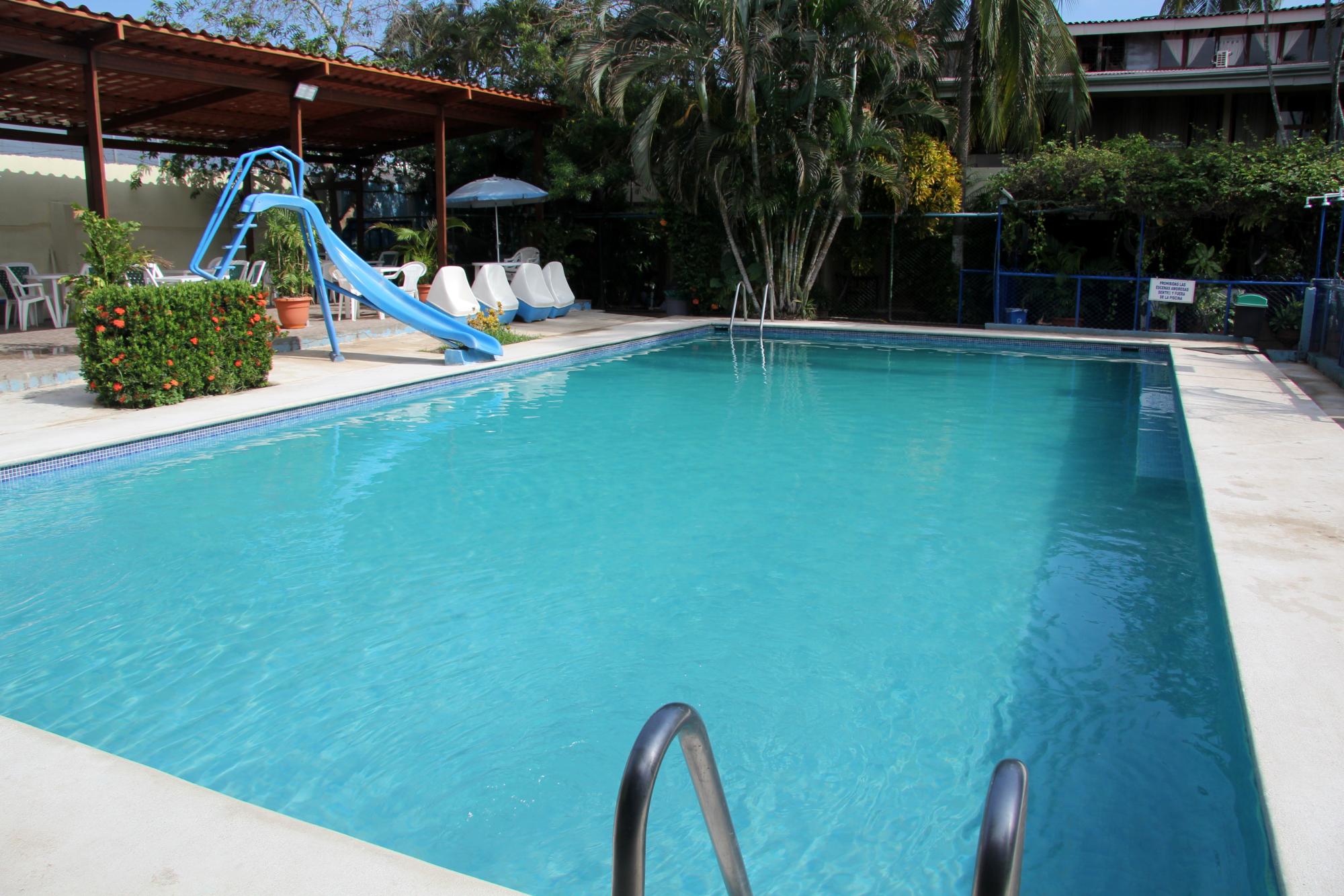 Hotel Oasis Del Pacifico Puntarenas-泳池