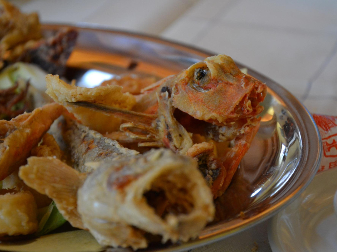 Cazzano Tramigna餐馆和美食-La Mora