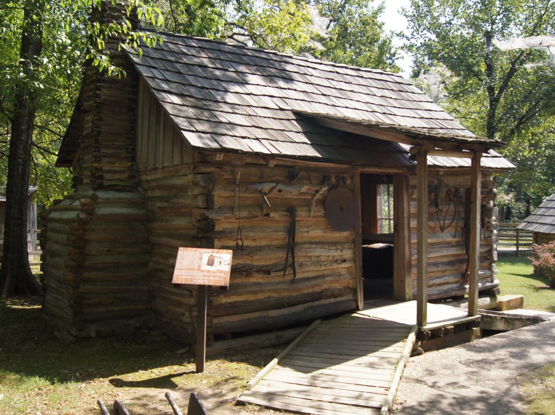 Cherokee Heritage Center景点图片