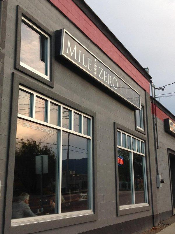 Mile Zero Wine Bar-彭蒂克顿必去景点