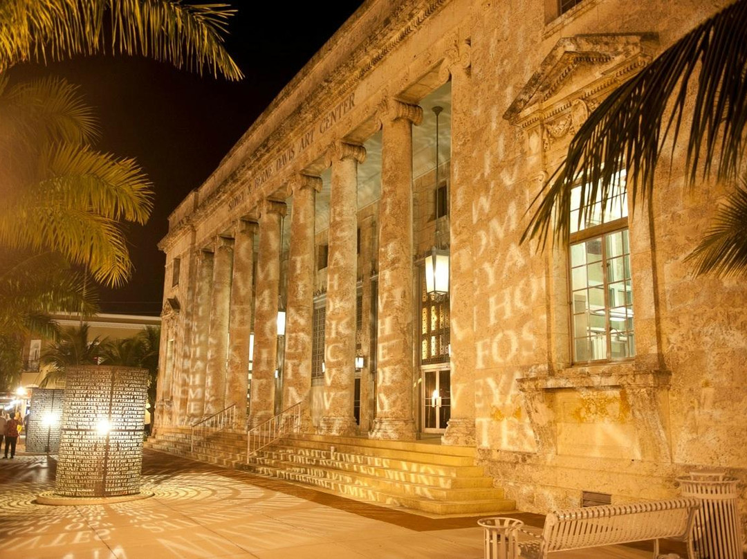 Sidney & Berne Davis Art Center-迈尔斯堡必去景点