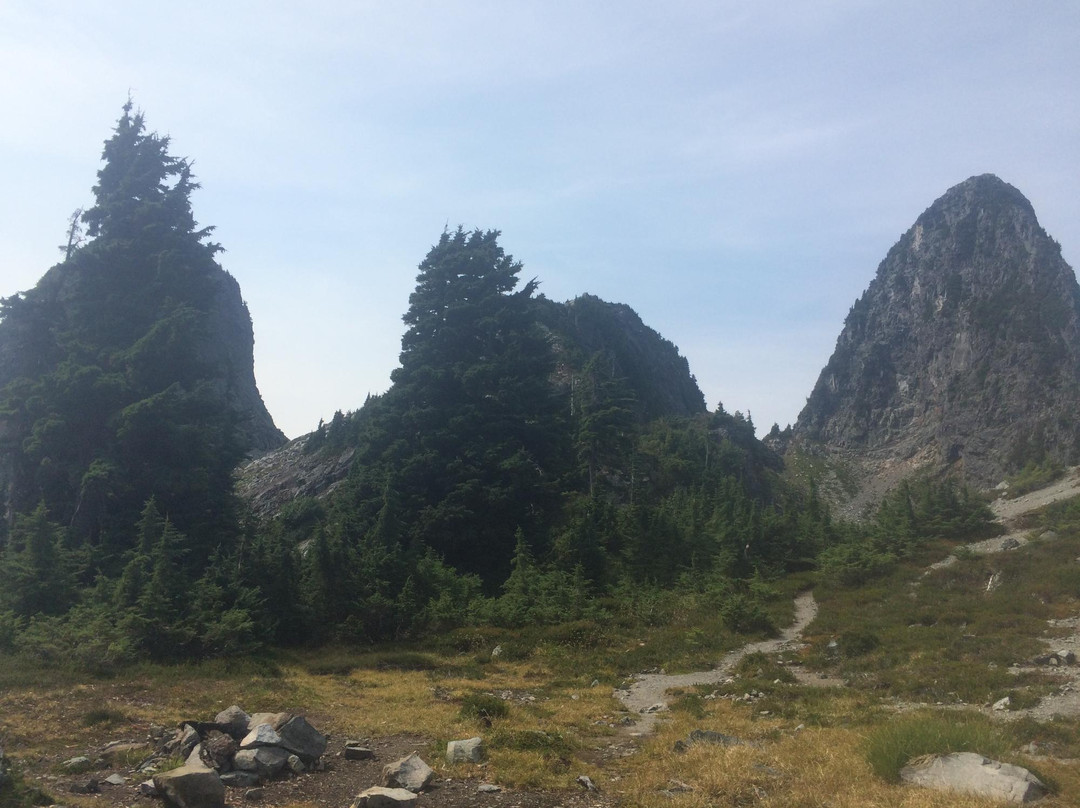 Howe Sound Crest Trail景点图片